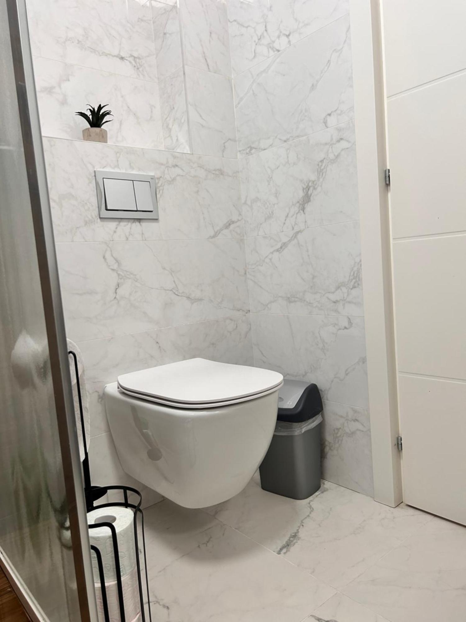Industrial Style Apartment Bucureşti Ngoại thất bức ảnh